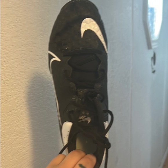 Black and White Soccer Cleats - Picture 2 of 6